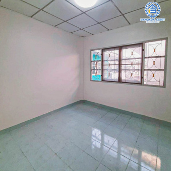 *****ทาวน์เฮ้าส์มือสอง ย่านนนทบุรี ม.มนวดีพาร์ค วัดลาดปลาดุก บ้านตกแต่งใหม่ เนื้อที่ 23.4 ตร.ว. ฟังก์ชัน 3 ห้องนอน 2 ห้องน้ำ 1 ที่จอดรถ ทาวน์เฮ้าส์ดีไซน์สวย แถมฟรี เครื่องปรับอากาศ 1 เครื่อง บนทำเลแห่งการเดินทาง ใกล้รถไฟฟ้าสายสีม่วง "สถานีคลองบางไผ่" ใกล้เซ็นทรัลเวสต์เกต ในราคาสุดคุ้ม